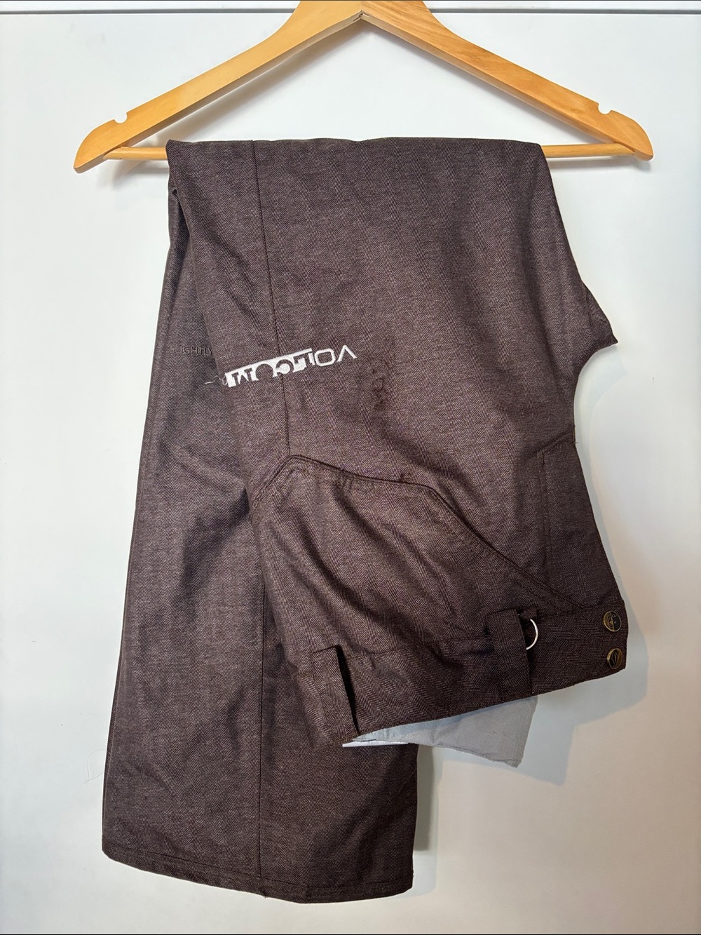 Volcom Dark Brown ski Pants with Logo